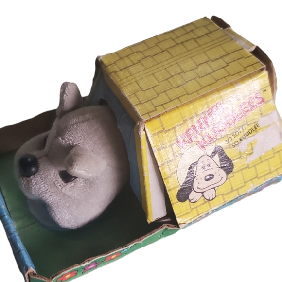 Vintage kennel kuddles plush with box - Picture 2 of 4